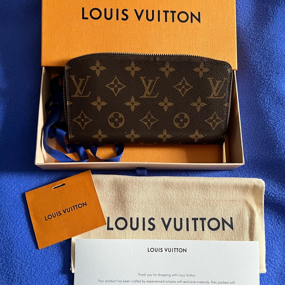 Louis Vuitton Red and Gold Zipper Wallet